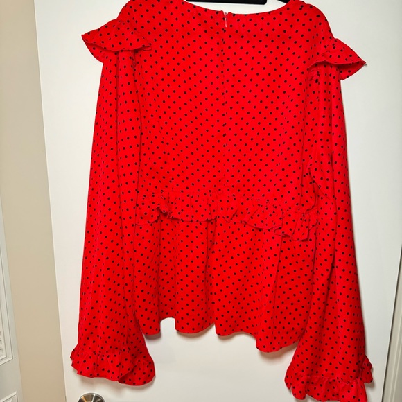 Boohoo Polka Dot Blouse with wide sleeves and ruffles - Picture 3 of 11